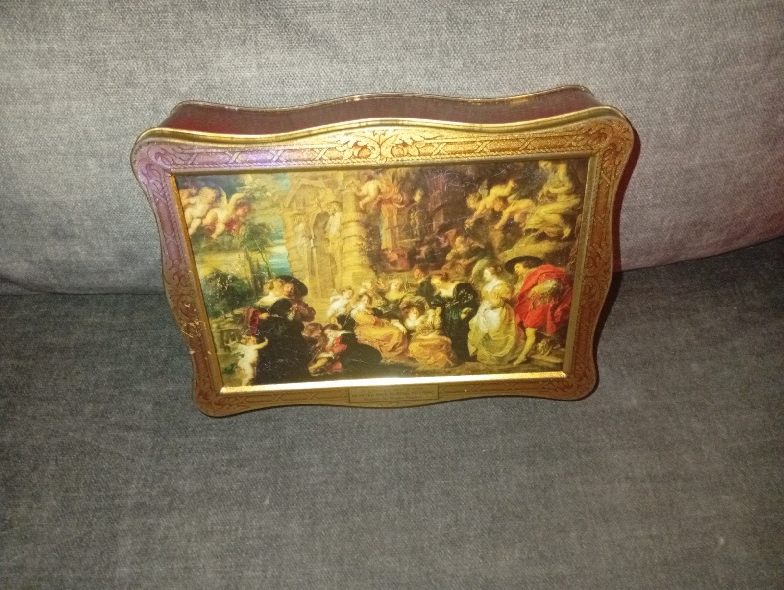 Decoratieve blikken doos met klassiek schilderij, Ophalen of Verzenden