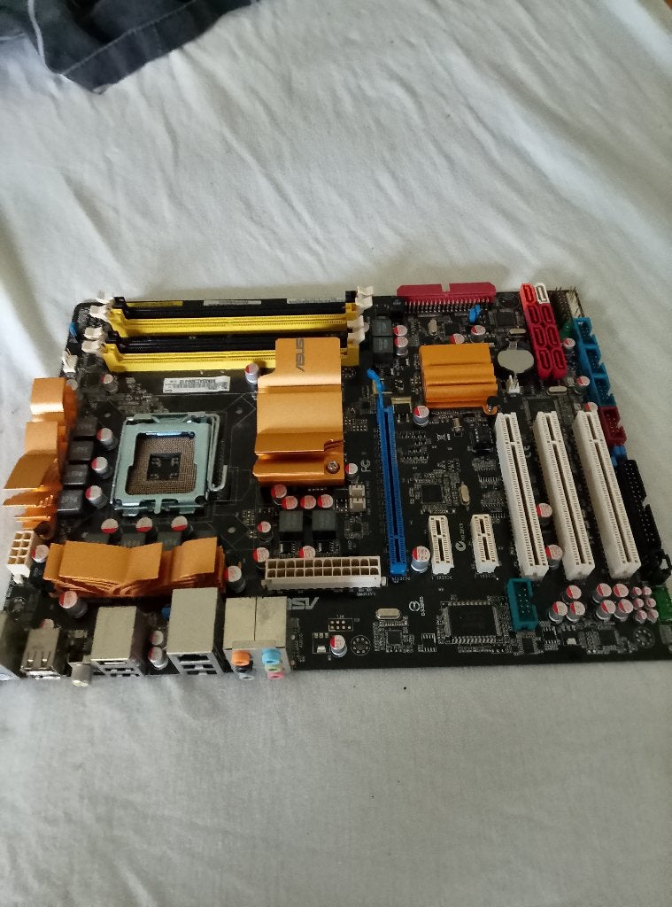 ASUS P5Q ATX‑moederbord, DDR3, Zo goed als nieuw, ATX, Intel