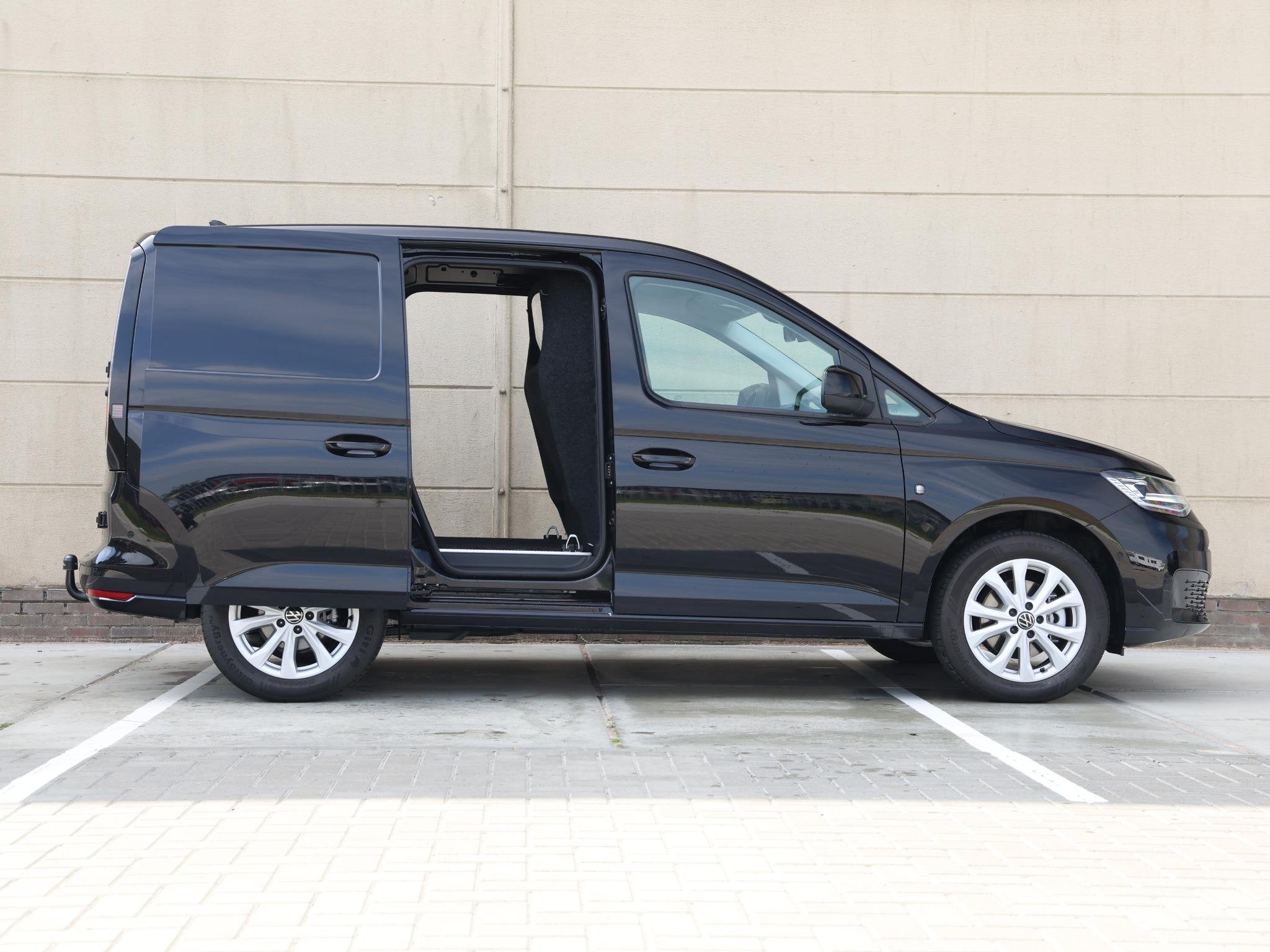 Volkswagen Caddy Cargo 1.5 TSI Style | UNIEK! | 2x schuifdeu, Auto's, 4 cilinders, Volkswagen, 116 pk, Zwart