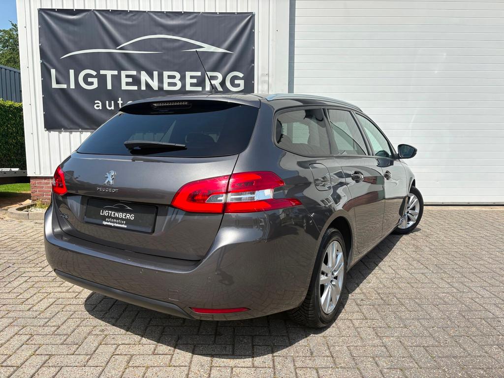Peugeot 308 SW 1.2PureTech Blue Lease Executive PANO/CARPLAY, Voorwielaandrijving, 1199 cc, 620 kg, 23 km/l