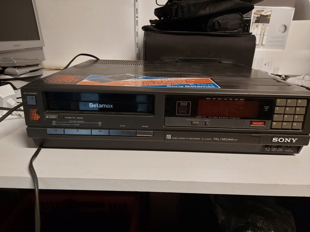 Betamax videorecorder (defect), Audio, Tv en Foto, Videospelers, Ophalen of Verzenden, Niet werkend, Overige typen