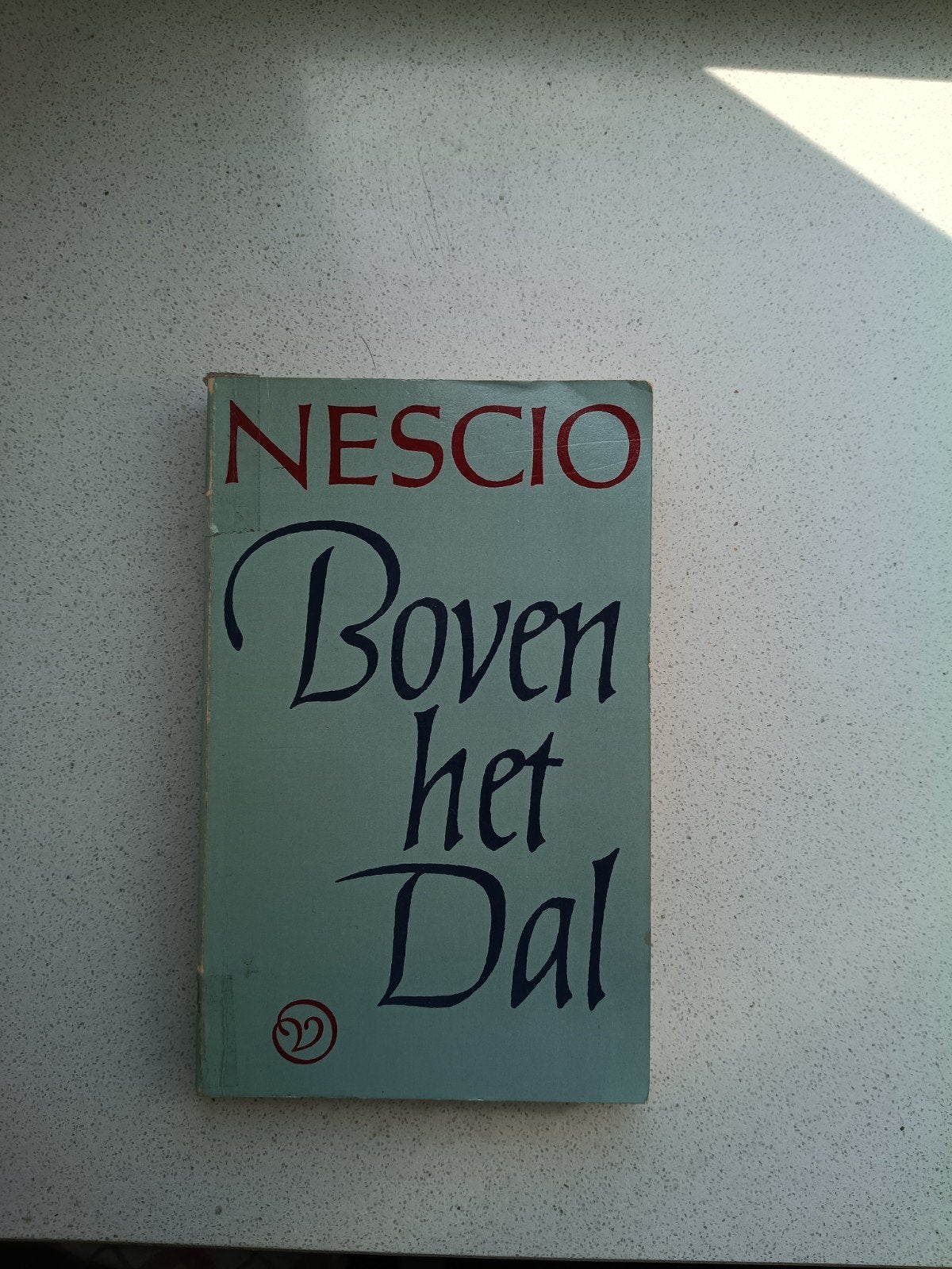 Boven het Dal - Nescio, Boeken, Literatuur, Ophalen of Verzenden, Gelezen