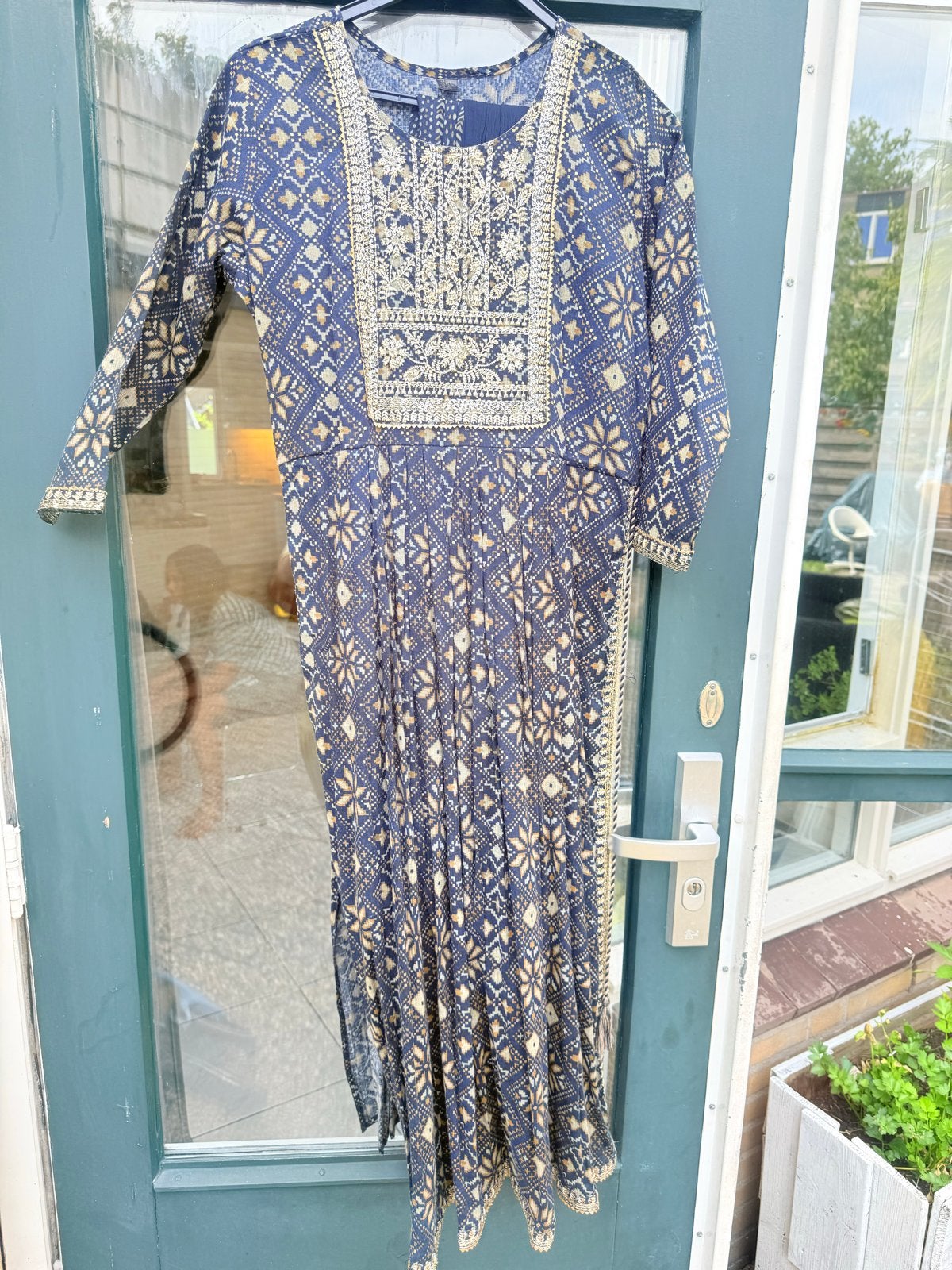Nieuwe Indiase suit/salwaar met broek en sjaal, maat L, Kleding | Dames, Blauw, Maat 42/44 (L), Nieuw, Ophalen of Verzenden