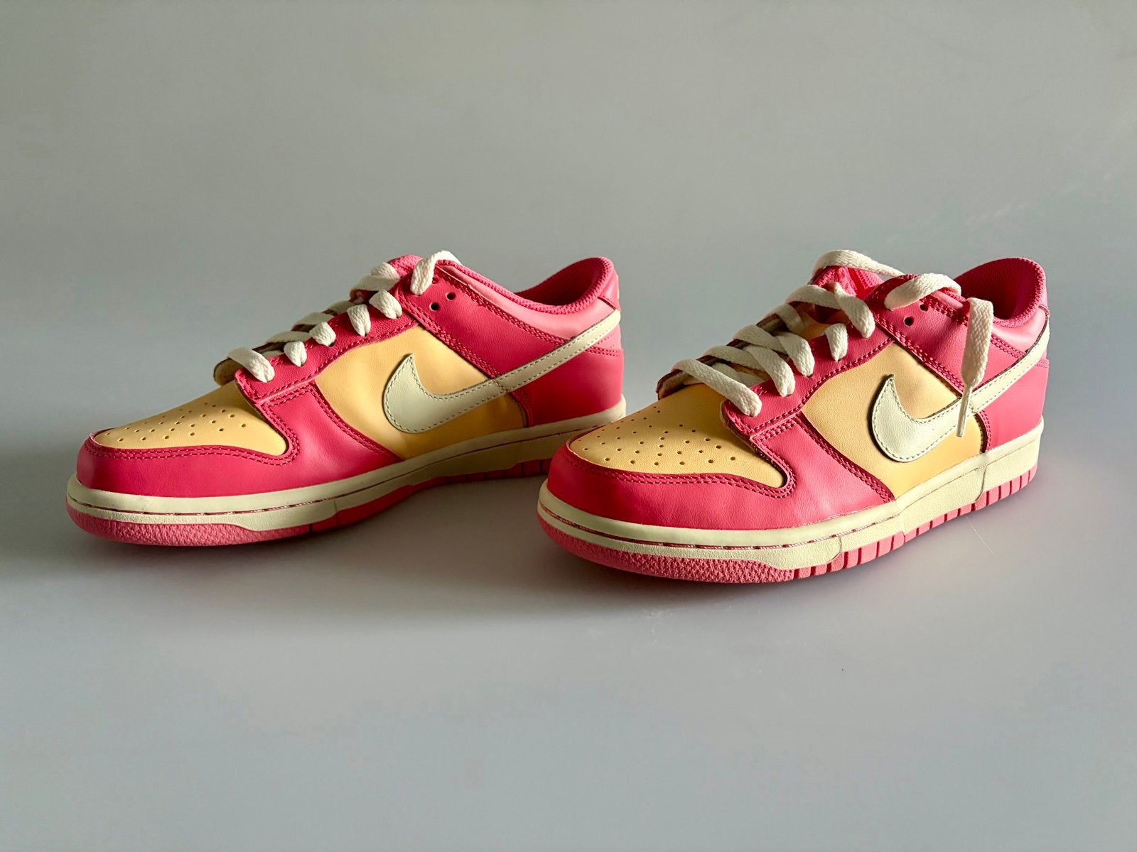 Nike Dunk Low (GS) Celestial Gold/Coconut Milk - Maat 38, Overige kleuren, Nieuw, Ophalen of Verzenden, Sneakers of Gympen