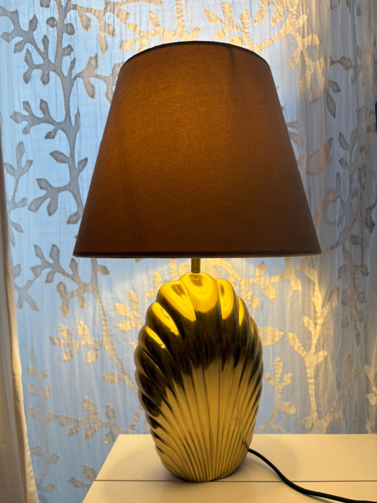 Sfeervolle gouden schelp tafellamp– H&M Home, Ophalen of Verzenden, Zo goed als nieuw, Metaal