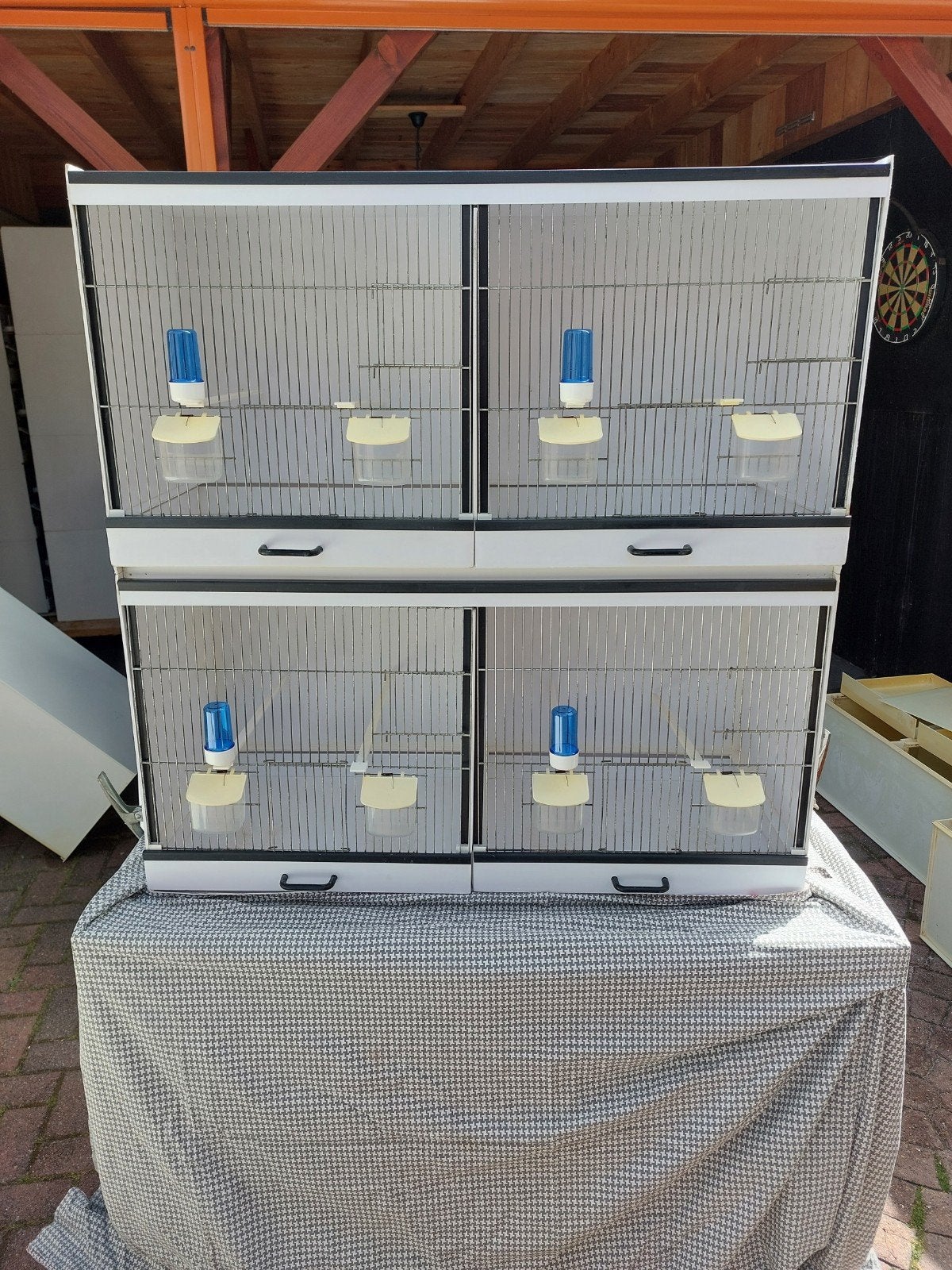 2 bakker kunstof broedkooien 102, Dieren en Toebehoren, Ophalen, Gebruikt, Kunststof, Broedkooi of Kweekkooi