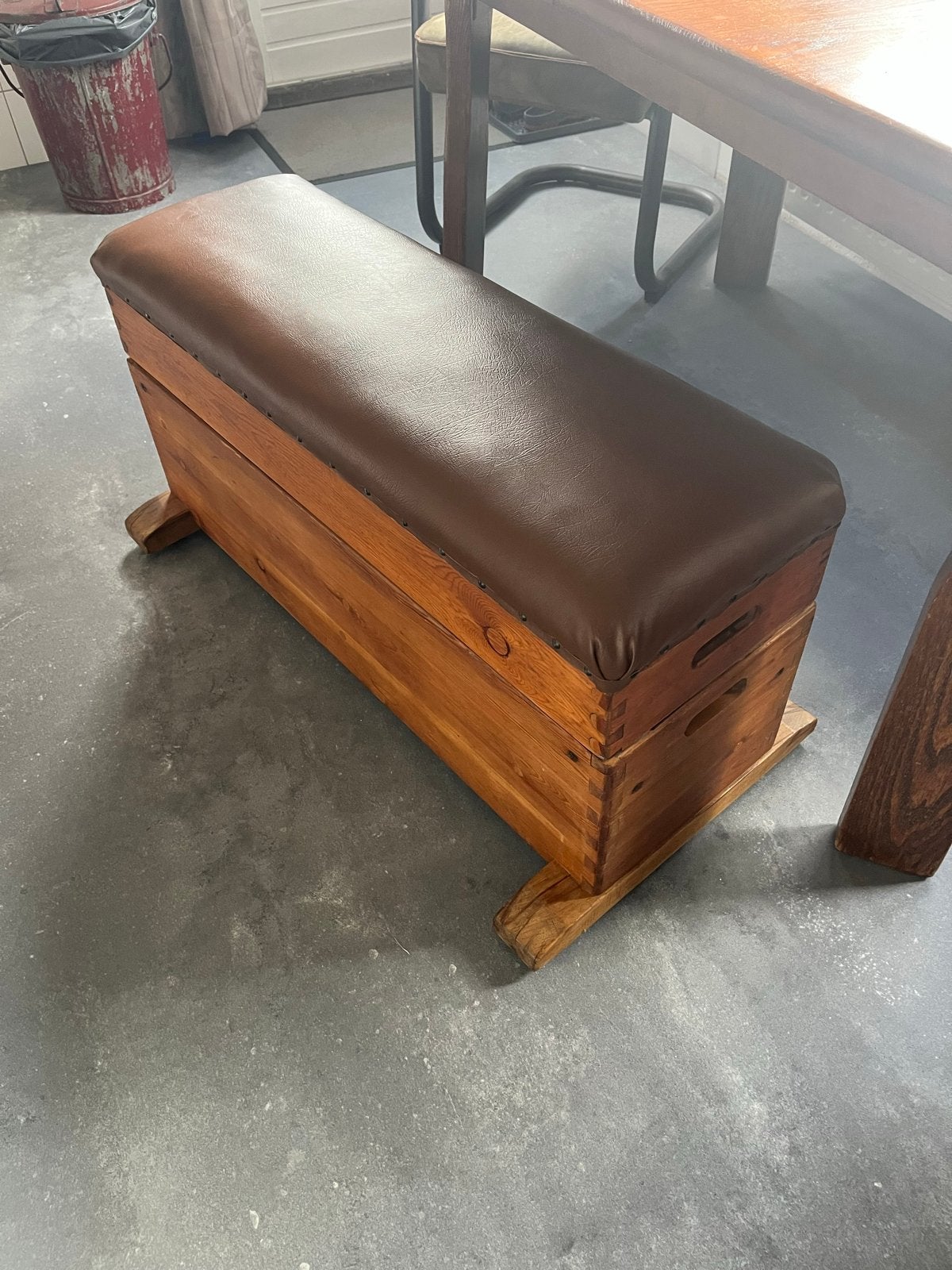 Vintage Turnbank met Opbergruimte - Hout & Leer, Antiek en Kunst, Ophalen