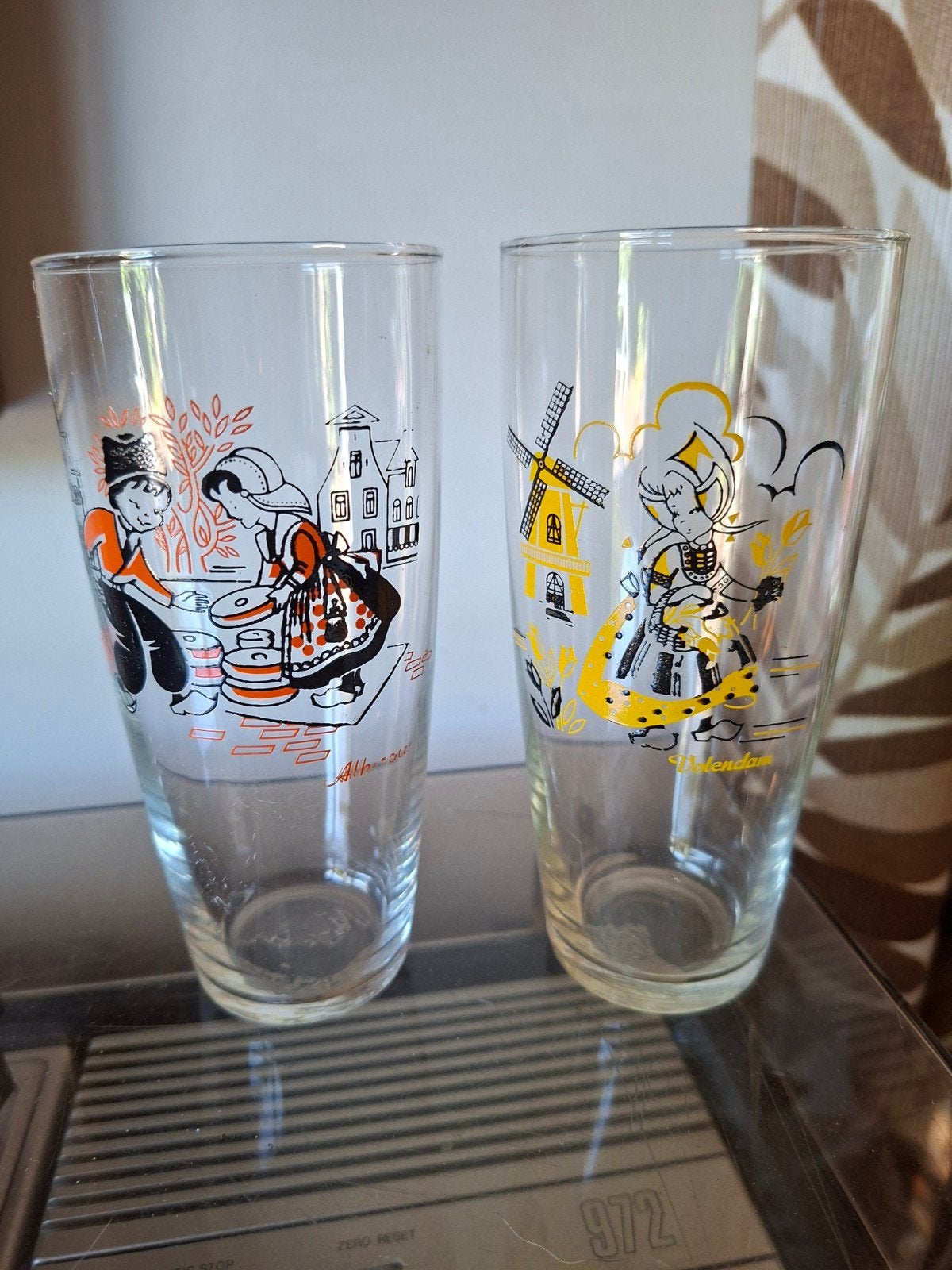 2 vintage glazen ,limonade glas Volendam en Alkmaar, Verzamelen, Glas en Borrelglaasjes, Gebruikt, Ophalen of Verzenden, Nvt, Nvt