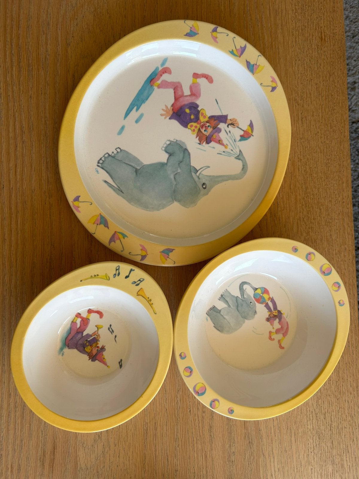 Kinderservies van goede kwaliteit, Ophalen of Verzenden, Porselein, Overige stijlen, Bord(en)