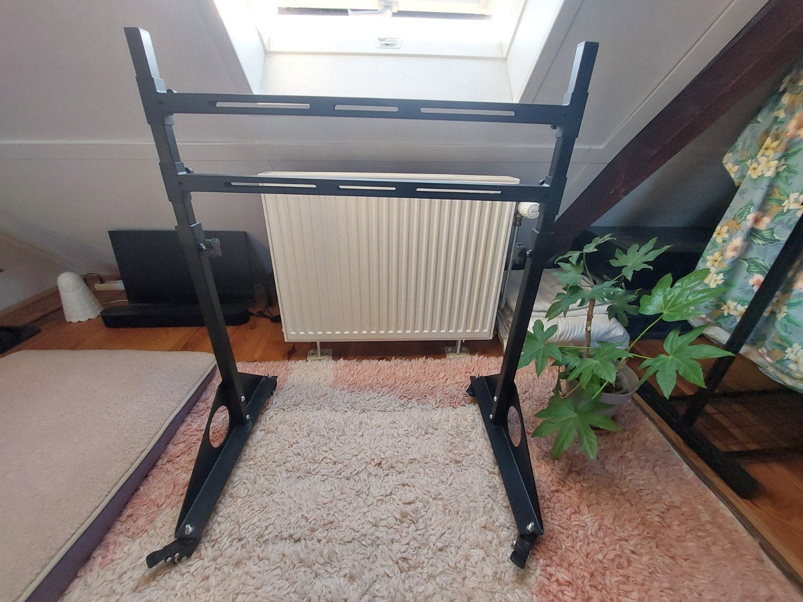 Verstelbaar keyboardstandaard / synthesizerstandaard, Ophalen, Gebruikt