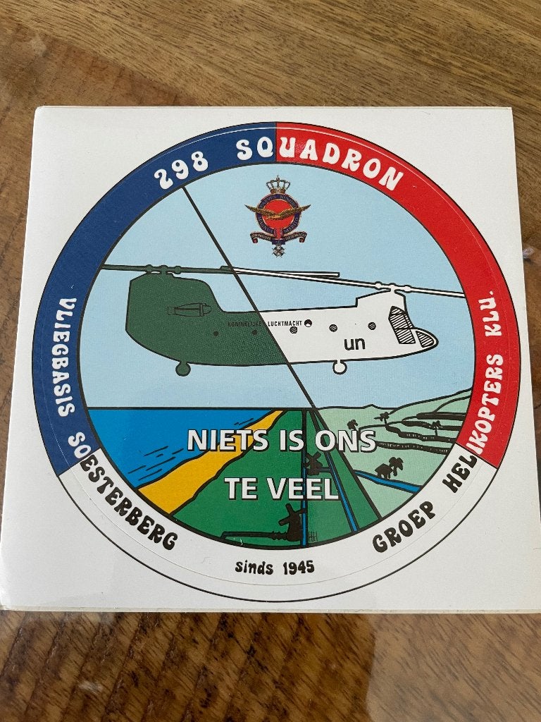 Luchtmacht sticker Squadron 298 Soesterberg chinook, Verzamelen, Ophalen of Verzenden, Luchtmacht, Nederland, Embleem of Badge