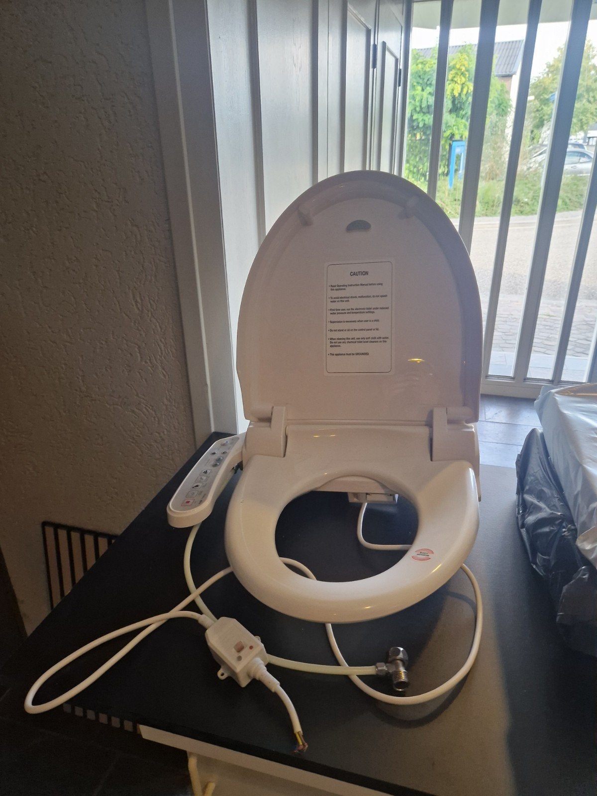 Nieuwe Elektronische Bidet Toiletbril / Douche-WC (Voor de k, Ophalen of Verzenden, Nieuw, Toilet