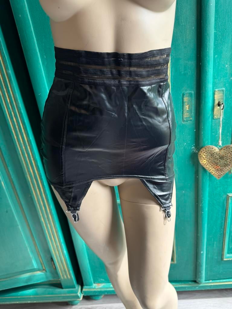 Noir Handmade Zwarte Wetlook Jarretelrokje - Maat M (EU 38), Ophalen of Verzenden, Zwart, Overige typen