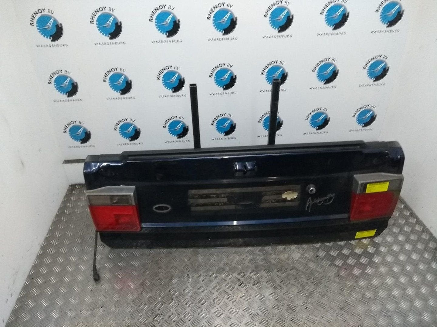LANDROVER RANGE ROVER ACHTERKLEP 1999, Ophalen of Verzenden, Gebruikt, Stiba lid