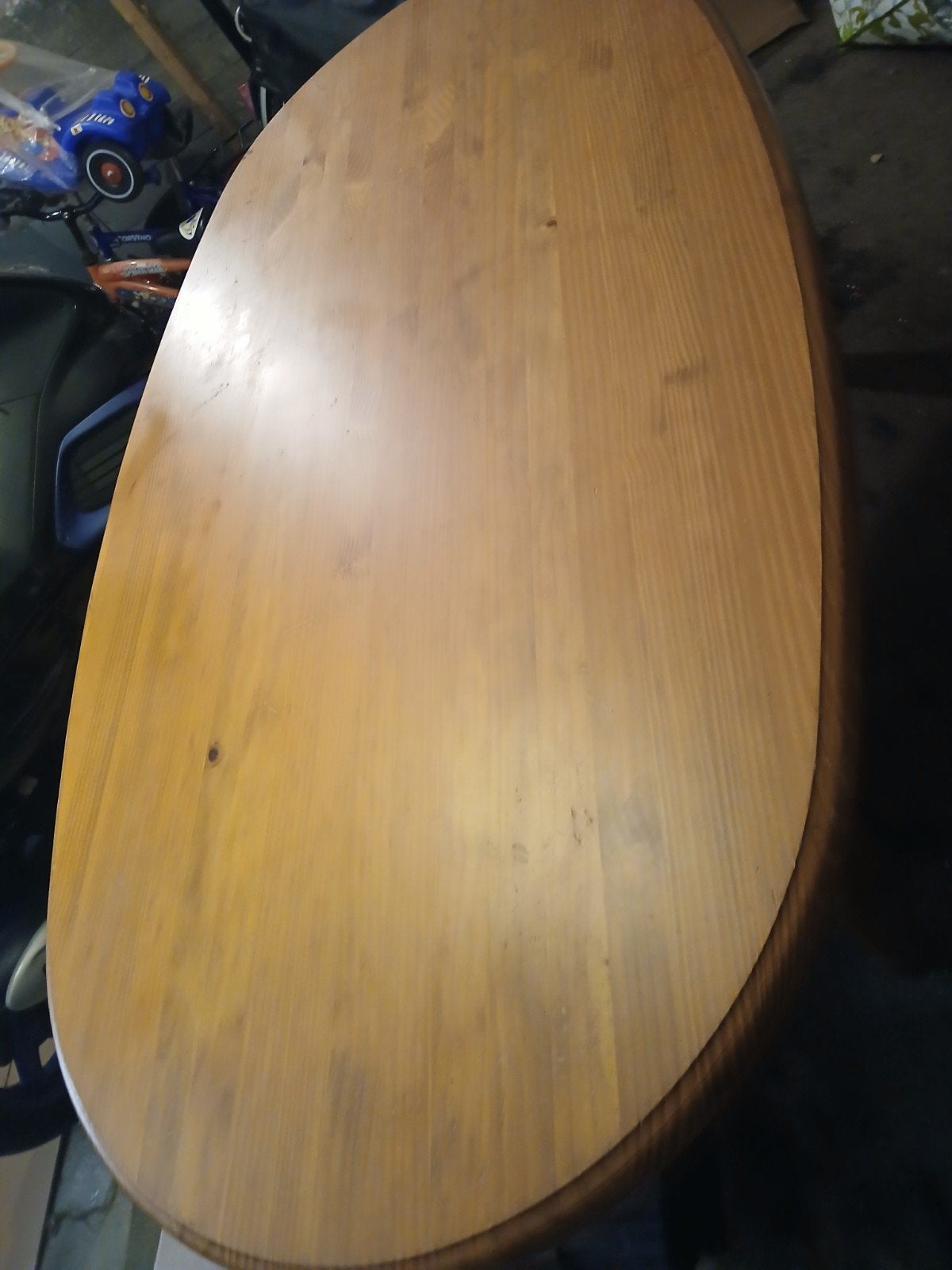 Ovale houten eettafel - Gezellig en functioneel, Huis en Inrichting, Tafels | Eettafels, Gebruikt, 100 tot 150 cm, Klassiek, Tijdloos