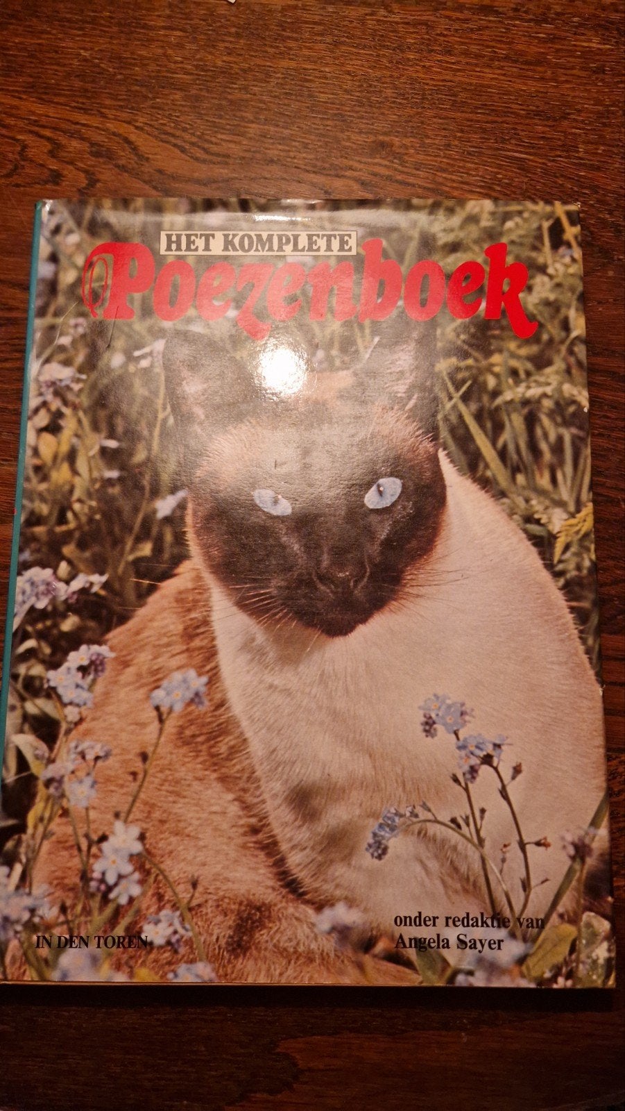 Het Complete Poezenboek - Encyclopedia of Cats, Ophalen of Verzenden, Gelezen, Katten, Angela Sayer