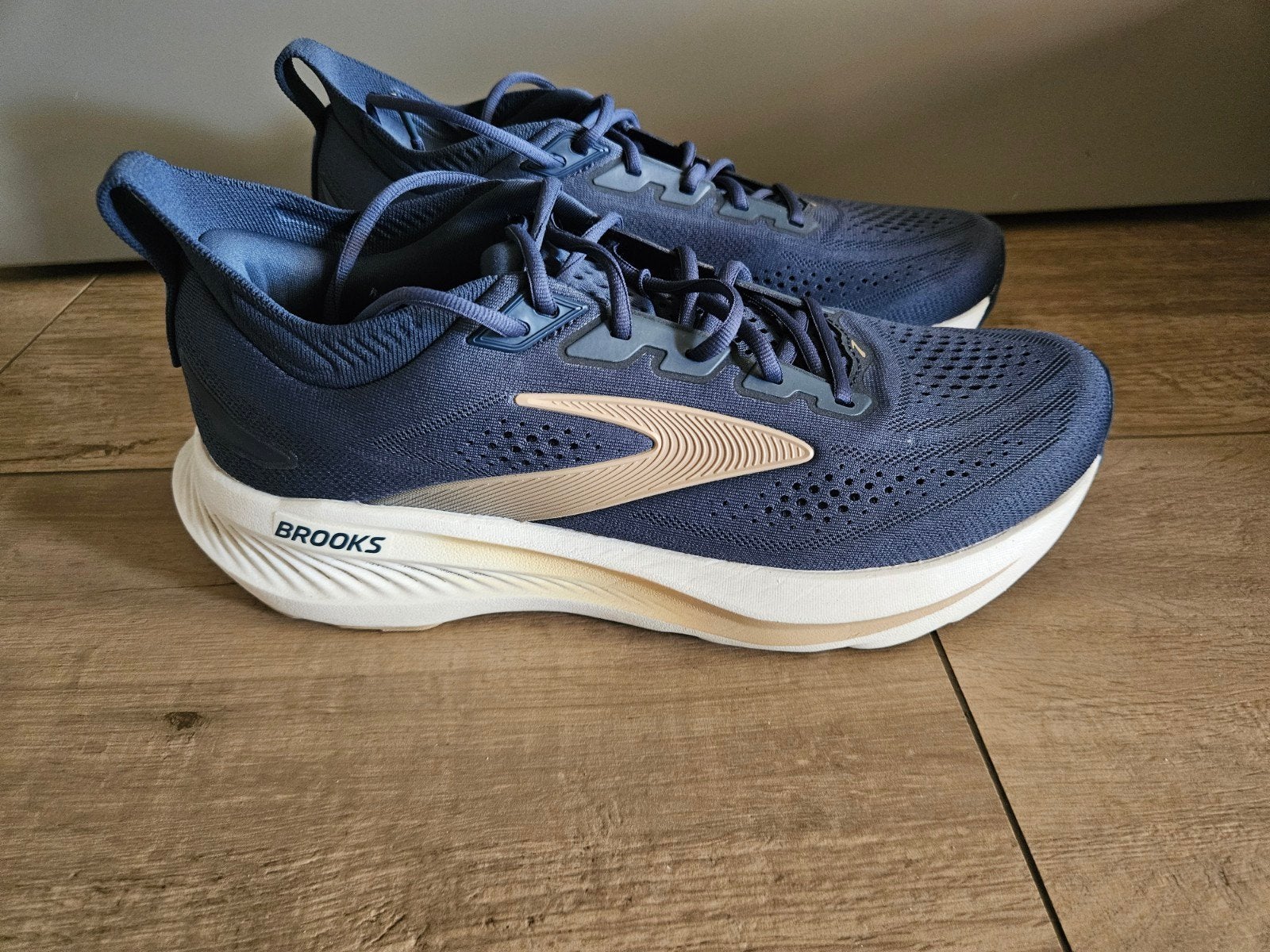 Brooks Glycerin 23 Hardloopschoenen - Maat 44.5, Overige merken, Hardloopschoenen, Verzenden, Zo goed als nieuw
