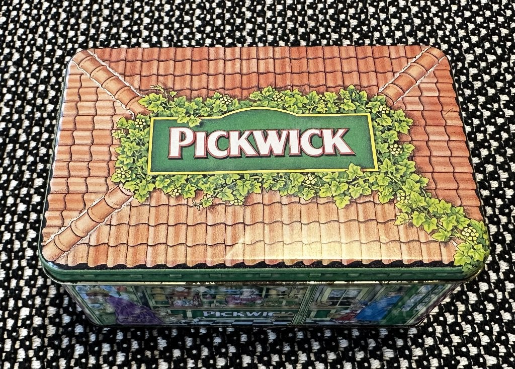 Vintage DE Pickwick theeblik in de vorm van een huisje, Verzamelen, Ophalen of Verzenden, Gebruikt, Thee, Pickwick