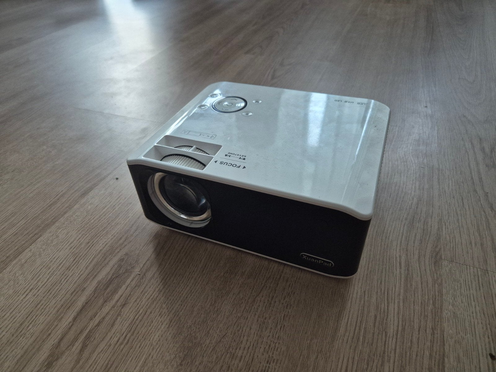 XuanPad V30 Full HD Beamer Projector - Zo goed als nieuw, Audio, Tv en Foto, Beamers, Ophalen, LCD, Full HD (1080), XuanPad