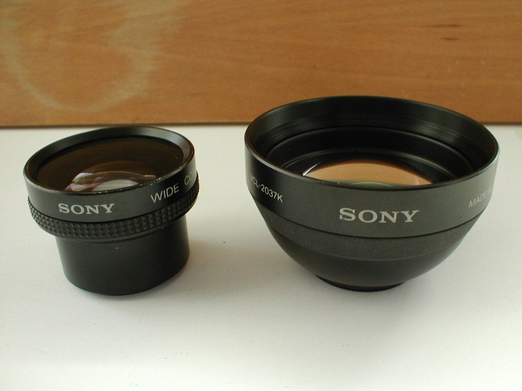 Sony conversion lens VCL-0537 en VCL-2037K, Ophalen of Verzenden, Gebruikt, Sony, Voorzetlens/converter