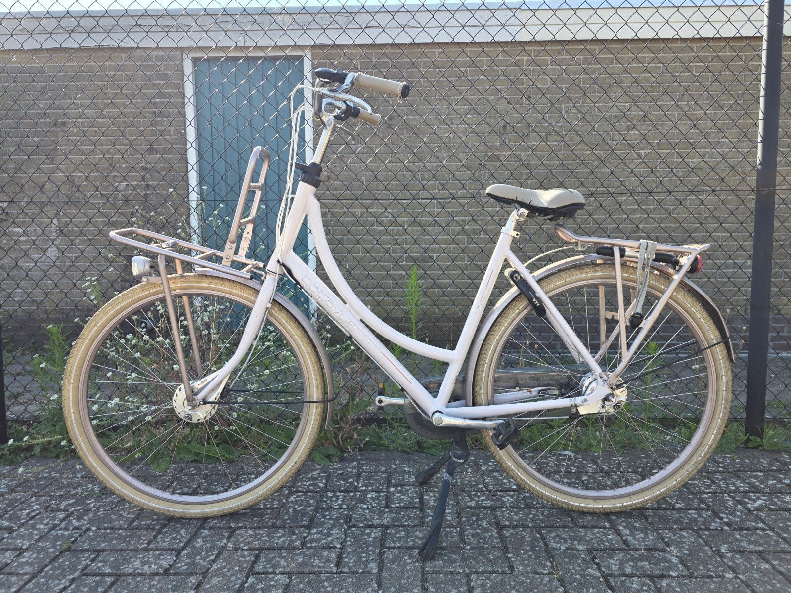 Damesfiets 28 inch merk Batavus - opknapper, Versnellingen, Trommelrem, Ophalen, Overige merken