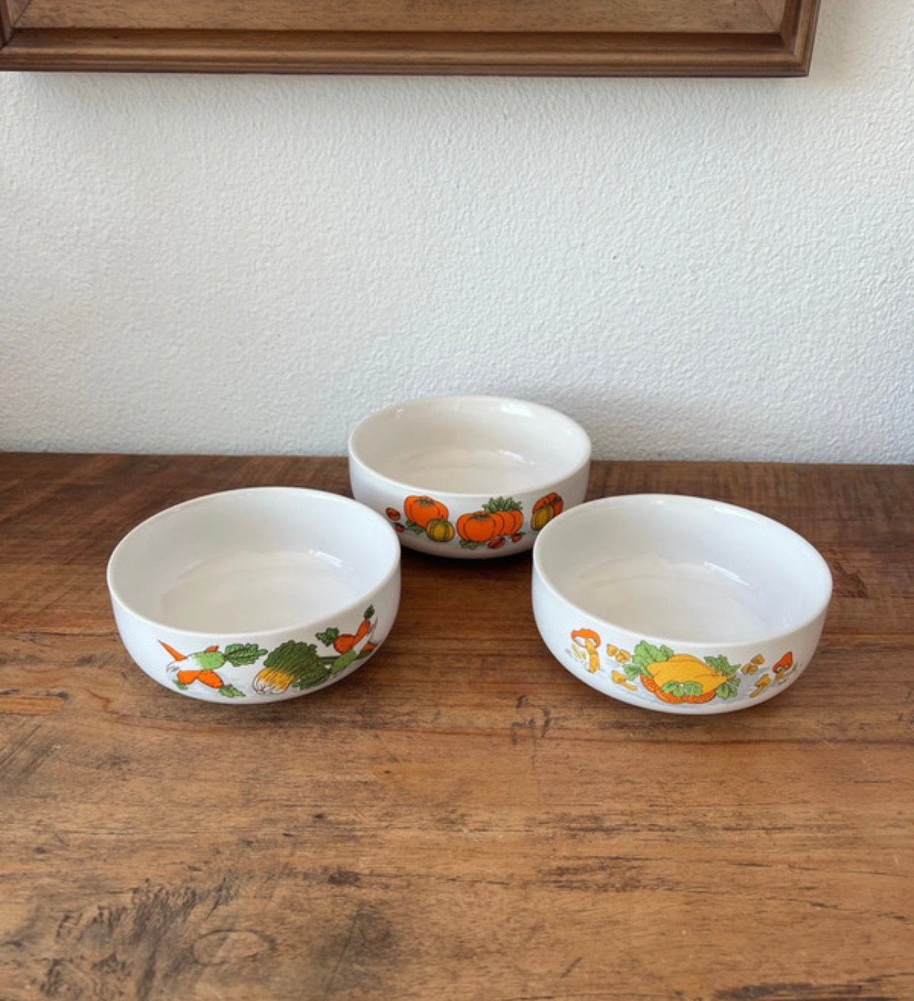 Witte keramieken schaaltjes met groente motief. Jaren 60/70, Ophalen of Verzenden