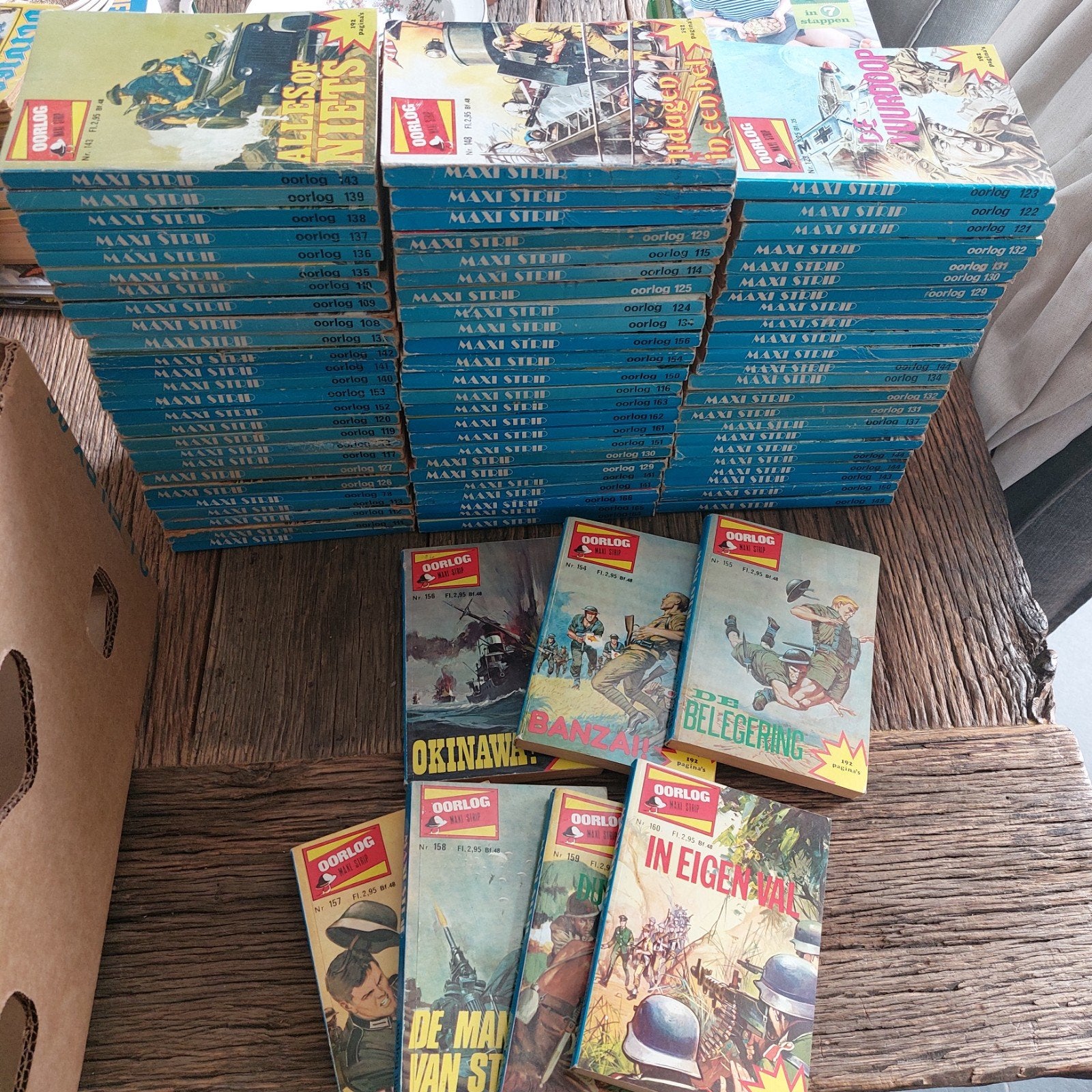 Oorlog Maxi-Strip 75 x verzameling, Meerdere stripboeken, Ophalen of Verzenden, Gelezen