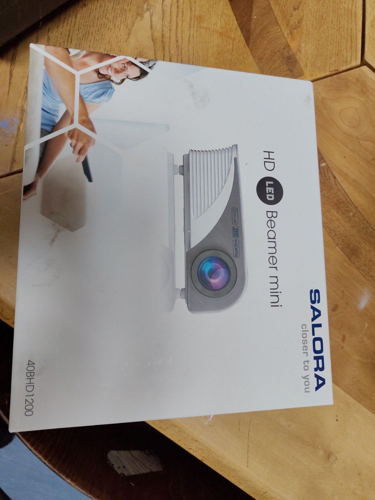 Salora HD LED Beamer mini - Nieuw in doos, HD (720), LED, Ophalen of Verzenden, Nieuw