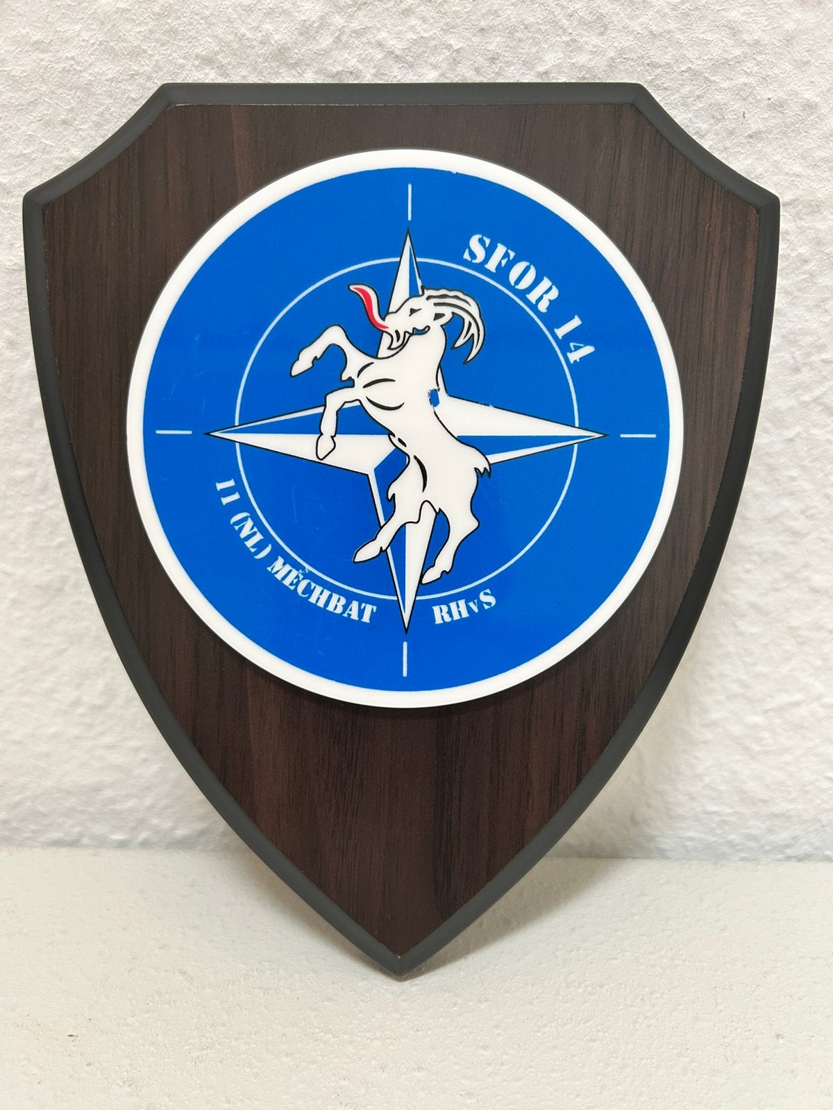 Wapenschild 11NL Mechbat RHvS Sfor 14, Verzamelen, Militaria | Algemeen, Ophalen of Verzenden, Landmacht, Nederland, Embleem of Badge