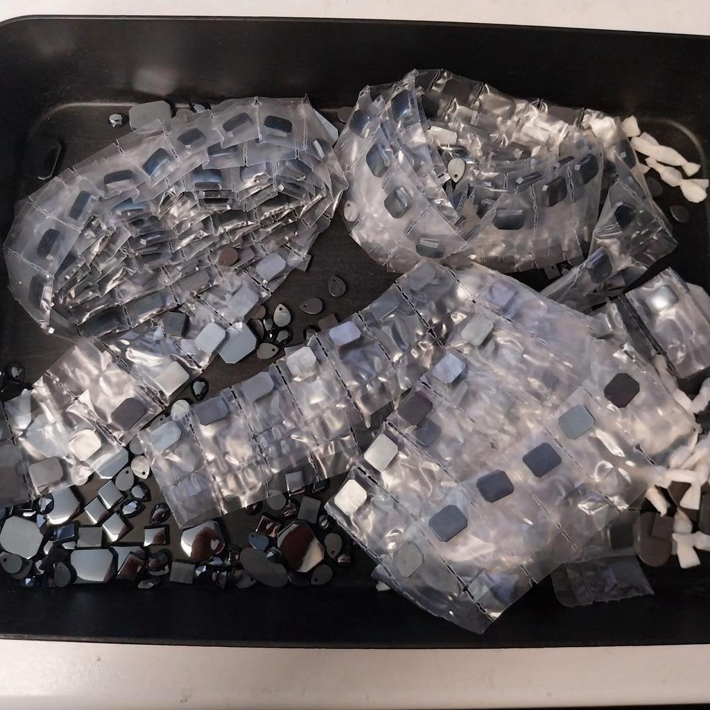 Grote lot met nieuwe hematiet cabochons, Ophalen of Verzenden, Zo goed als nieuw