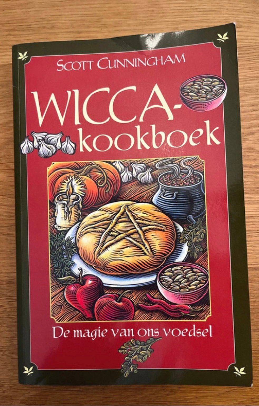 Wicca kookboek van Scott Cunningham, Ophalen of Verzenden, Zo goed als nieuw