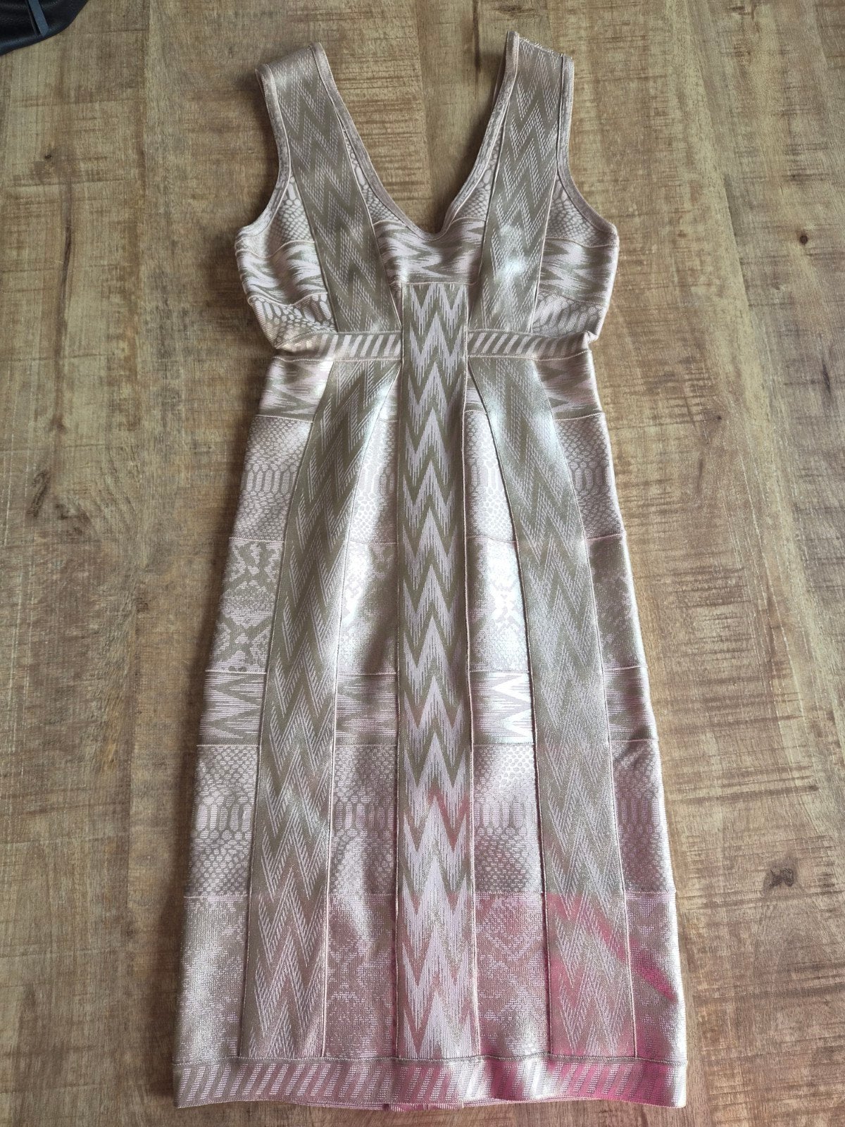 prachtige herve leger rose goed gold jurk xs aerin model, Kleding | Dames, Overige typen, Ophalen of Verzenden, Zo goed als nieuw