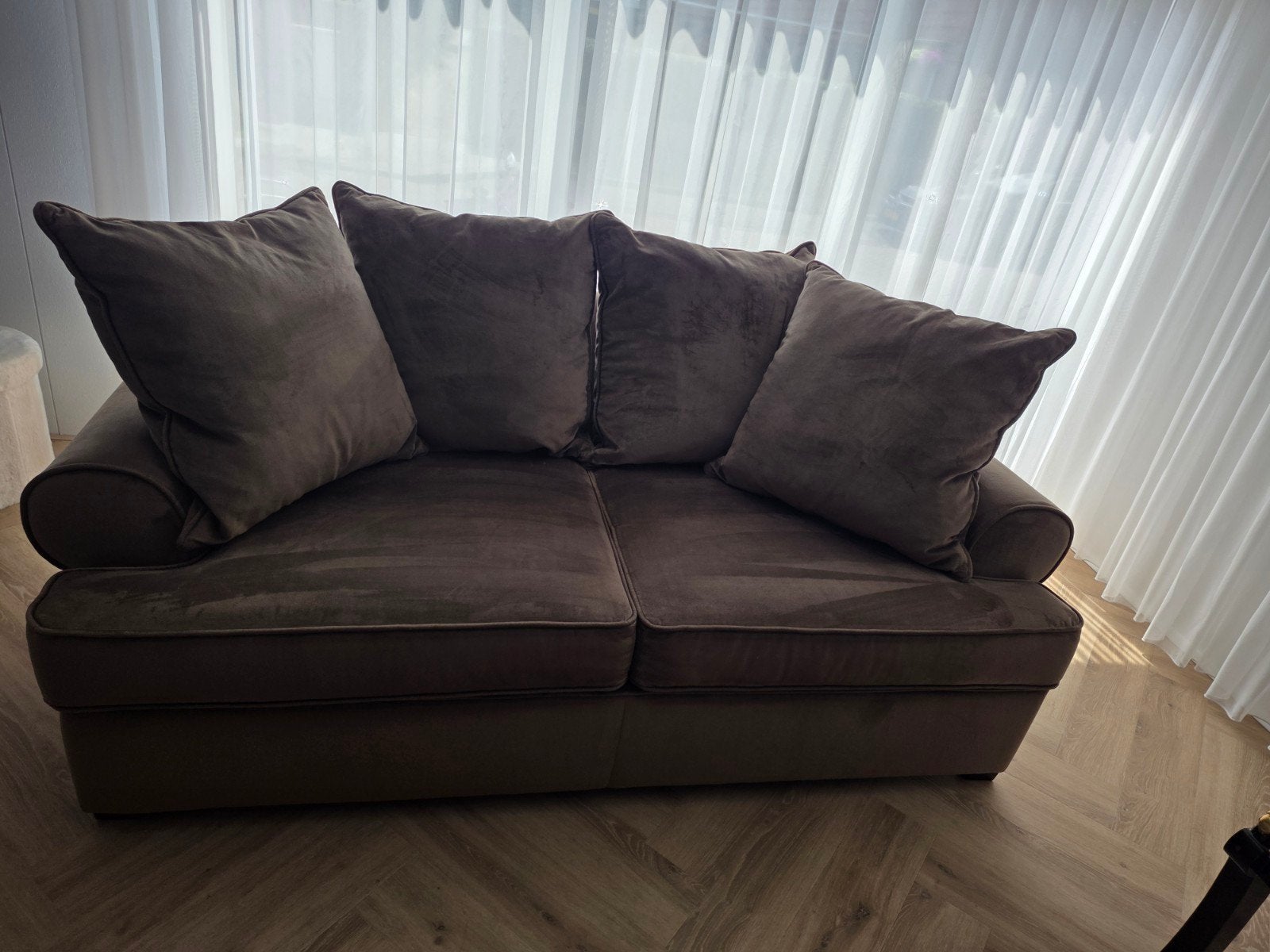 Comfortabele 2-zitsbank, zo goed als nieuw, Huis en Inrichting, Banken | Bankstellen, Ophalen, 150 tot 200 cm, Tweepersoons, 75 tot 100 cm