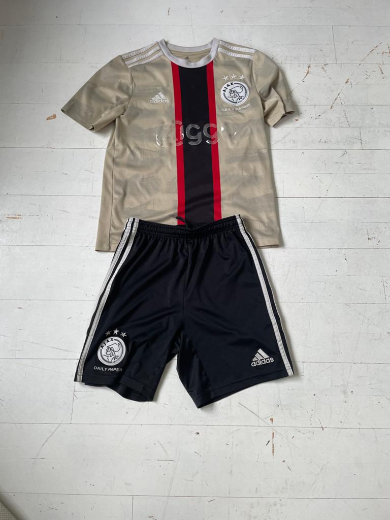 Ajax uit tenue 2021/2022 - Maat 164, Sport en Fitness, Voetbal, Ophalen of Verzenden, Gebruikt