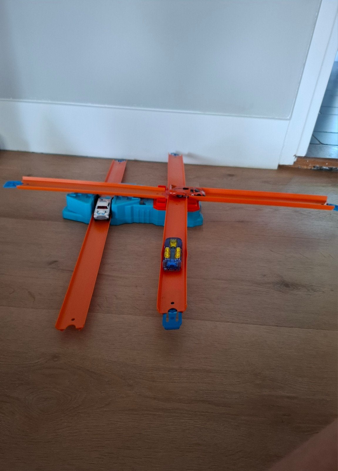Hot Wheels Racebaan versneller, Zelf te bouwen, Ophalen of Verzenden, Racebaan, Gebruikt