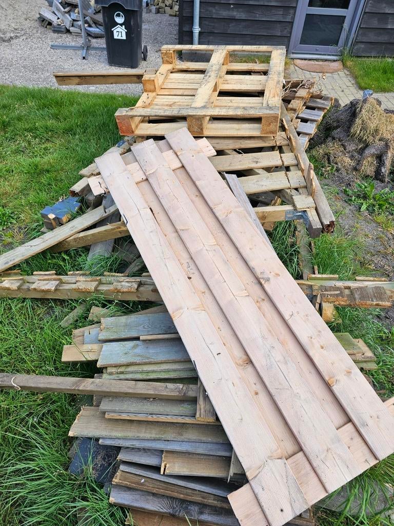 Brand hout  GRATIS, Ophalen of Verzenden, Overige houtsoorten, Minder dan 200 cm, Pallet