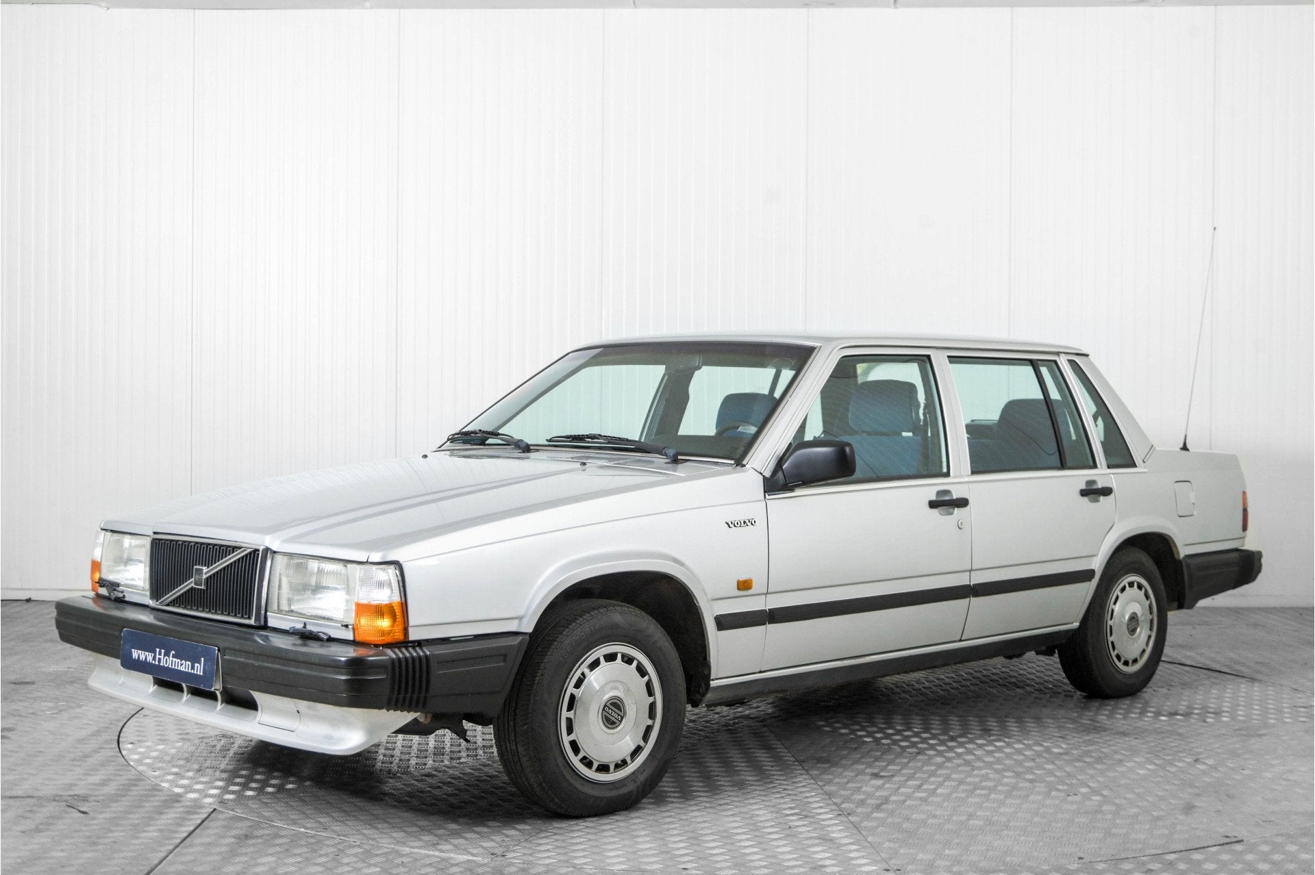 Volvo 740 (bj 1987), Auto's, Volvo, Metallic lak, Gebruikt, Bedrijf, Handgeschakeld