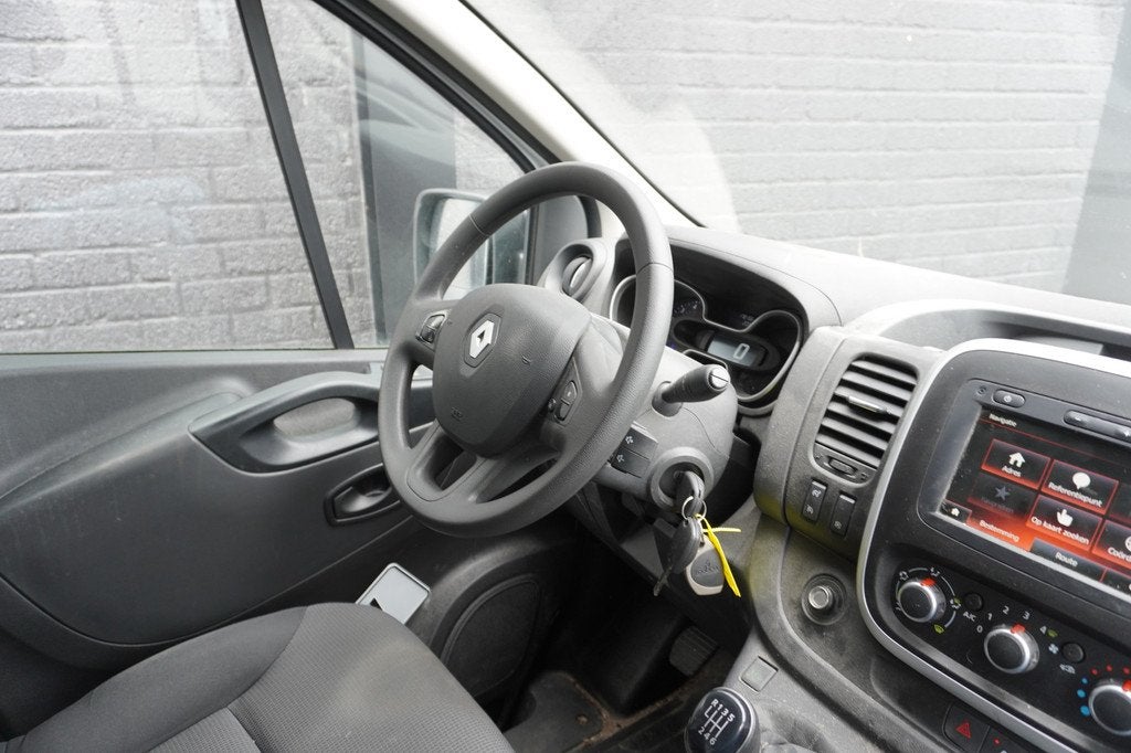 Renault Trafic 2.0 dCi 120PK EURO 6 - Airco - Navi - Cruise, Auto's, Bestelauto's, Voorwielaandrijving, Gebruikt, 4 cilinders