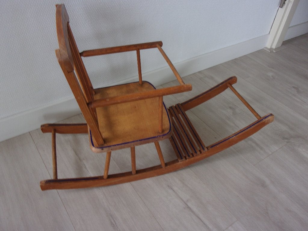 Houten POPPENSCHOMMELSTOEL van Torck, groot model, Ophalen