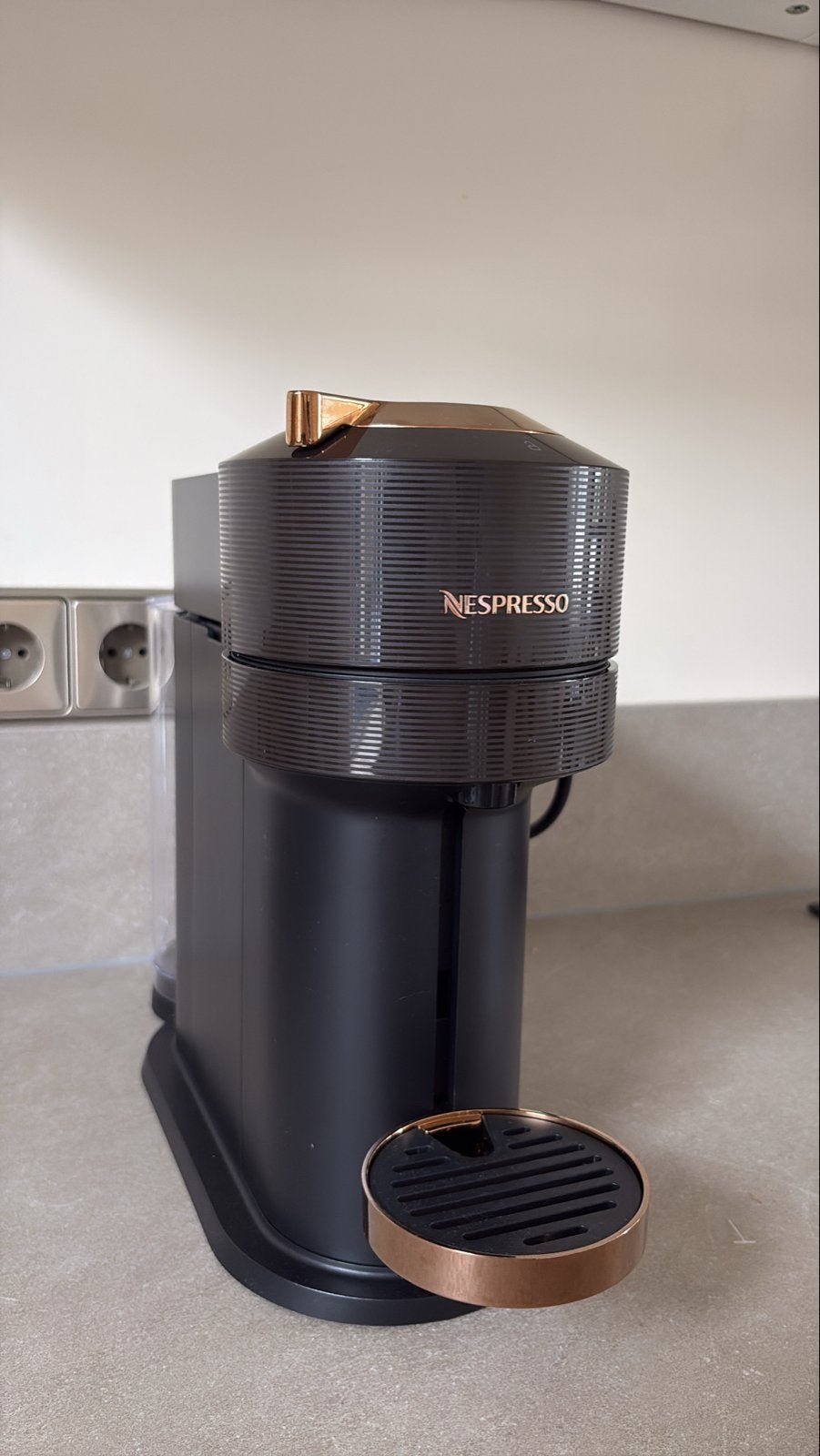 Nespresso Vertuo Pop Koffiemachine - Zo goed als nieuw