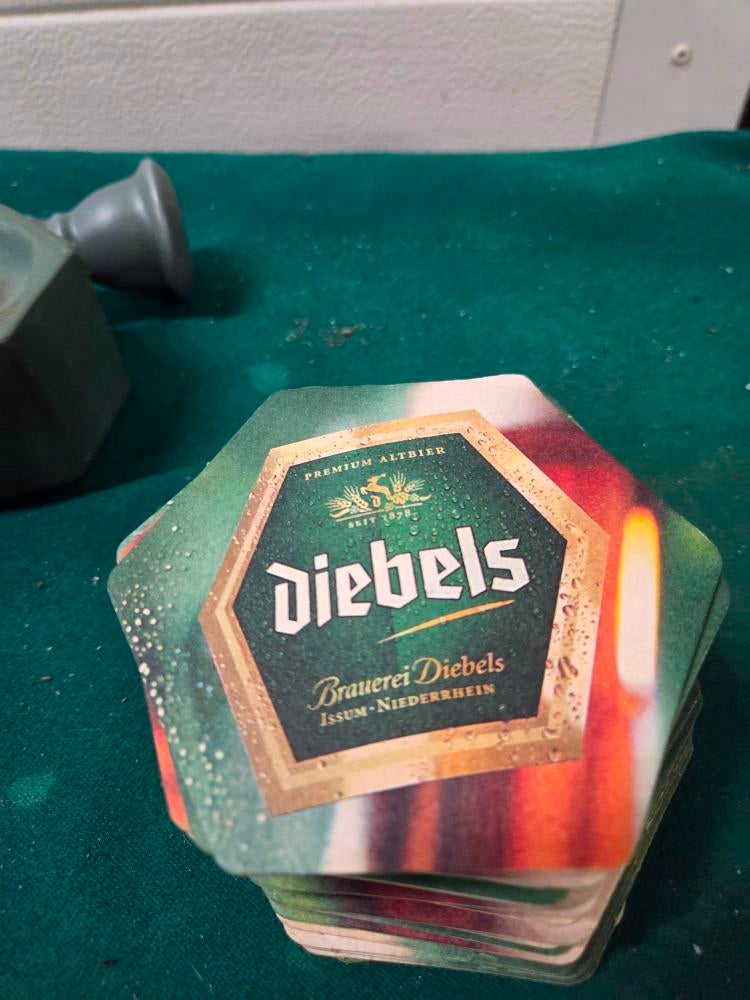 bierviltjes diebels 40 stuks, Ophalen of Verzenden, 'T Olde Gre-j, Info@toldegrej.nl, Endepoelstraat 20f Didam