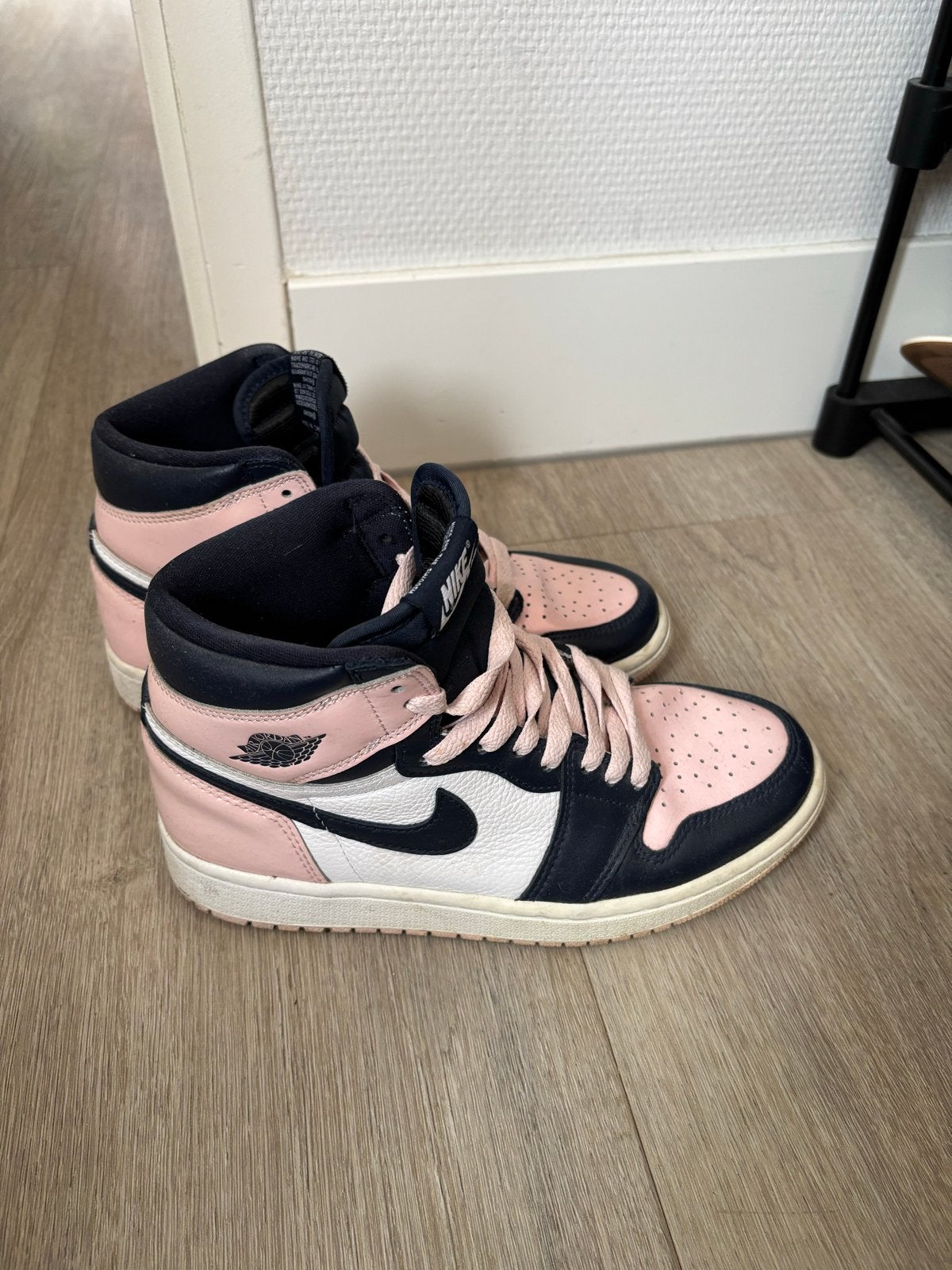 Nike Air Jordan Atmosphere - Maat 38.5, Kleding | Dames, Schoenen, Ophalen of Verzenden, Gedragen, Roze, Sneakers of Gympen