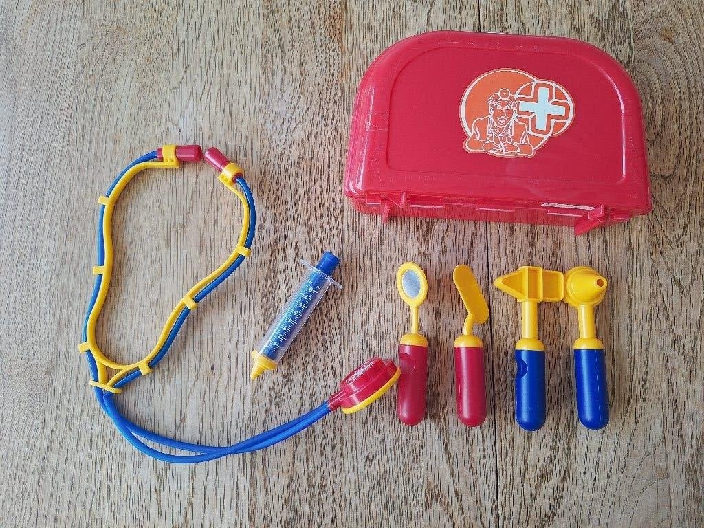 Doktersetje - speelgoed - 2, Ophalen of Verzenden, Gebruikt, Overige typen