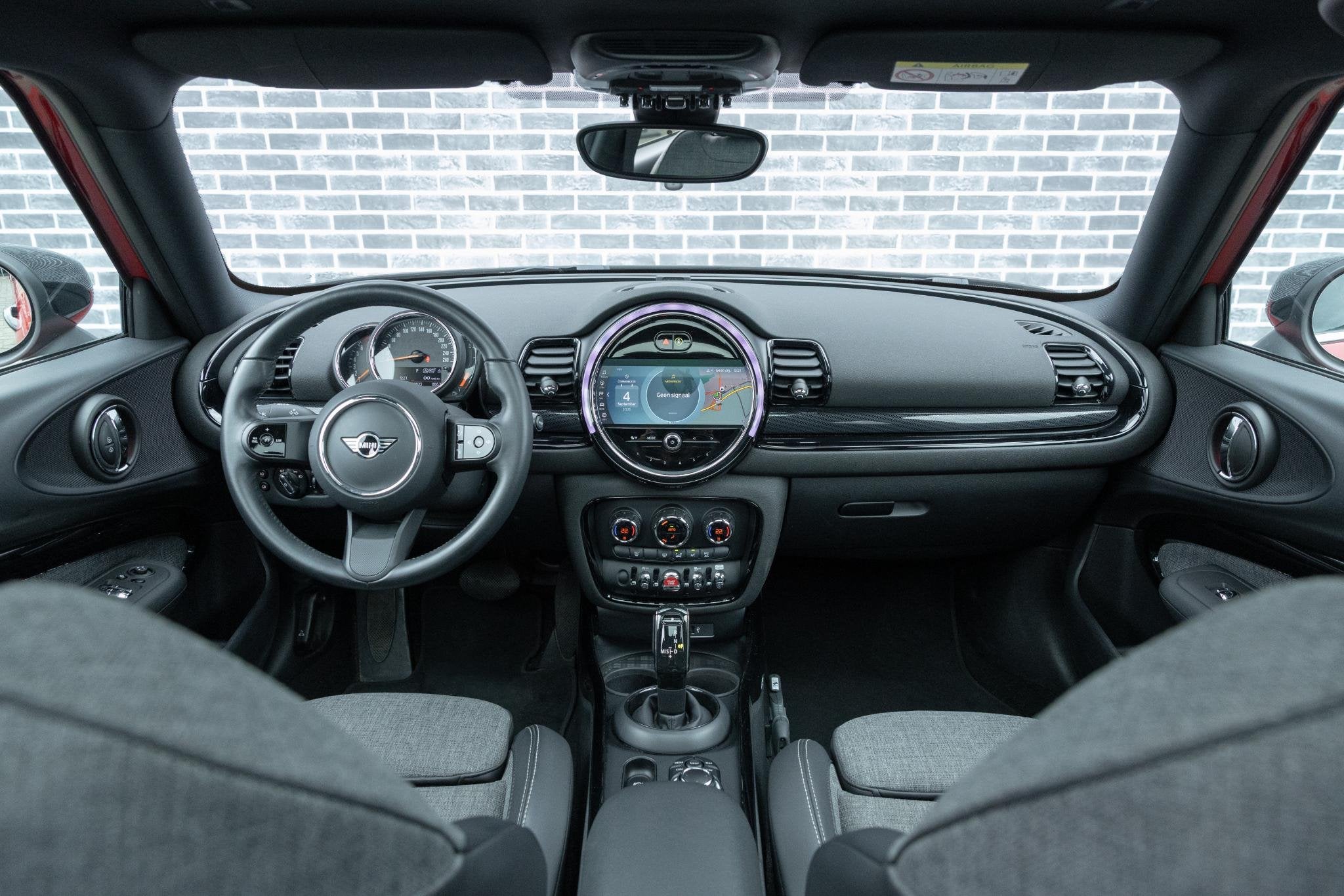 MINI Clubman 1.5 Cooper Business Edition | Trekhaak Afneemba, Auto's, 136 pk, Gebruikt, 715 kg, Leder en Stof