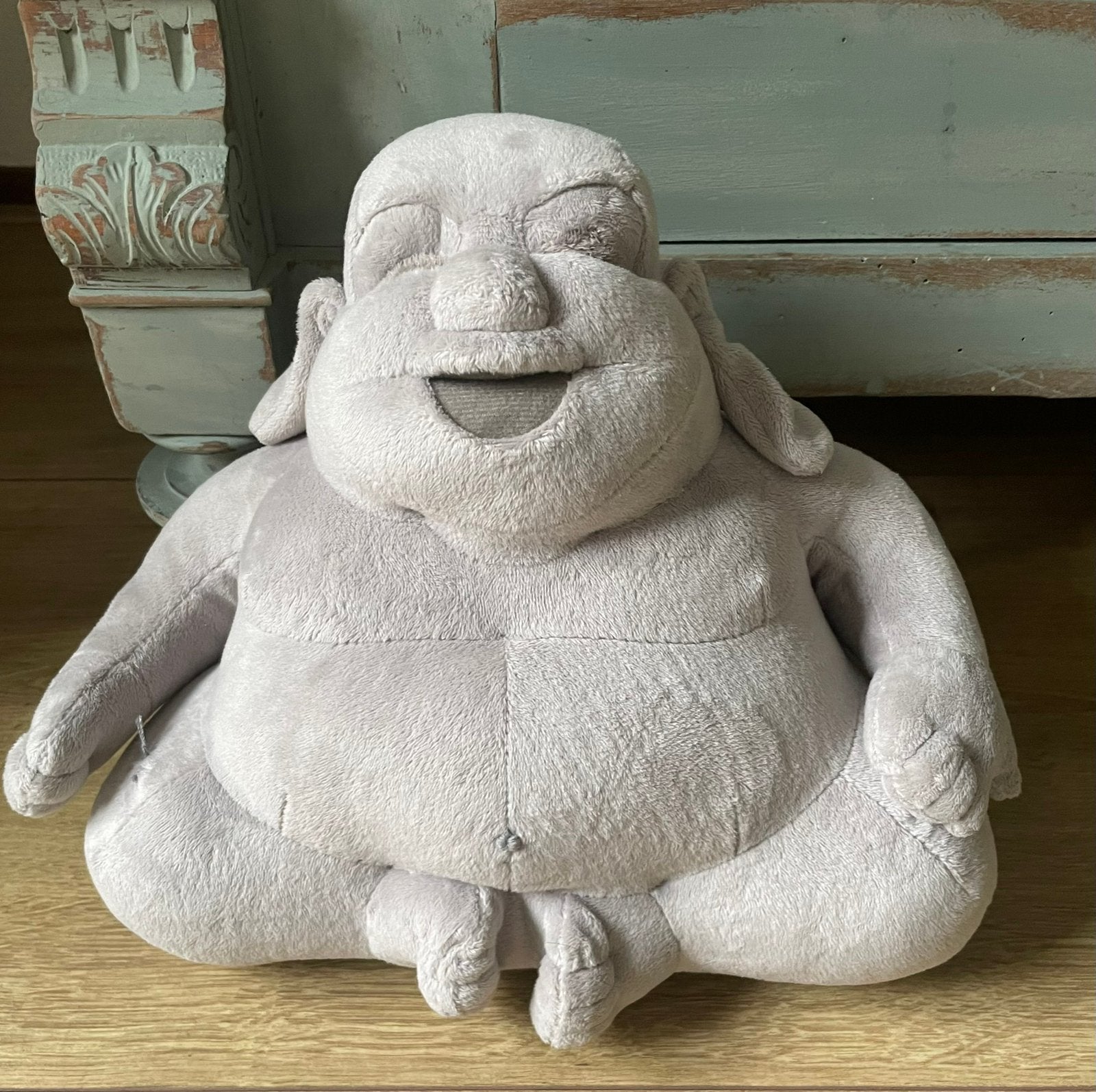 Fantastische lachende Buddha pluche knuffel rammelaar, Ophalen of Verzenden, Zo goed als nieuw, Overige typen