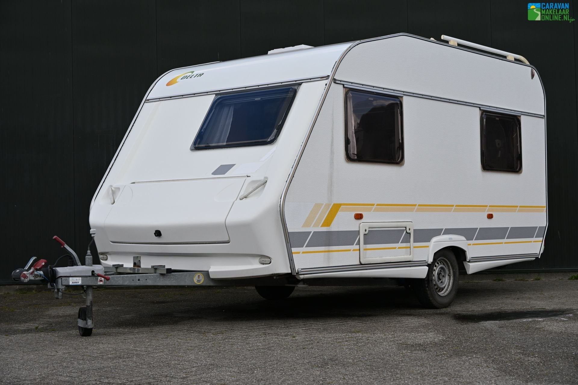 Delta Euroliner 3900 FB Fietsdrager|Luifel|Fransbed|LICHTGEW, 750 - 1000 kg, 4 tot 5 meter, Lengtebed, Delta