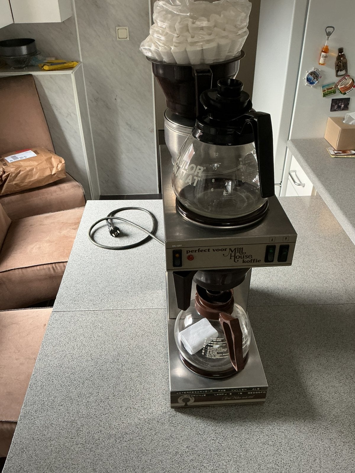 Bravilor koffiezetapparaat, Ophalen, Gebruikt, 10 kopjes of meer, Koffiemachine
