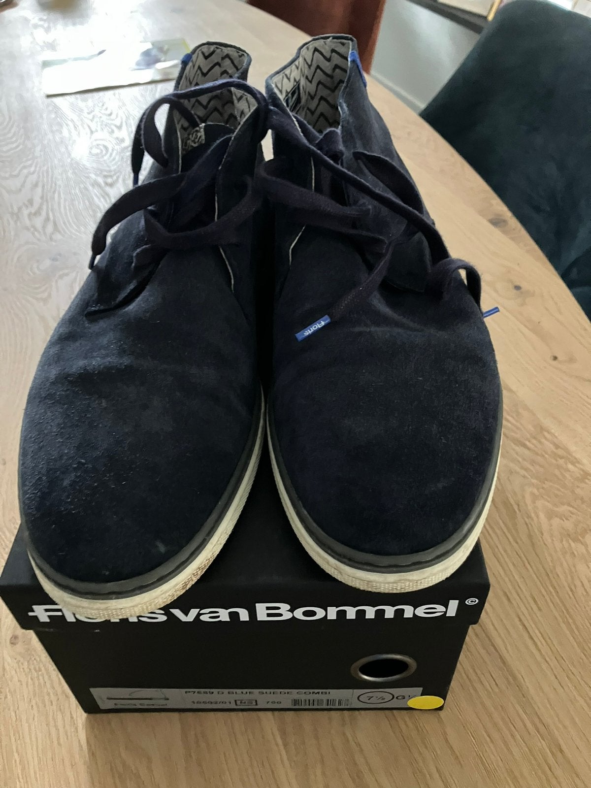 Floris van Bommel suède veterboot maat 7 1/2, Kleding | Heren, Blauw, Boots, Ophalen of Verzenden, Zo goed als nieuw