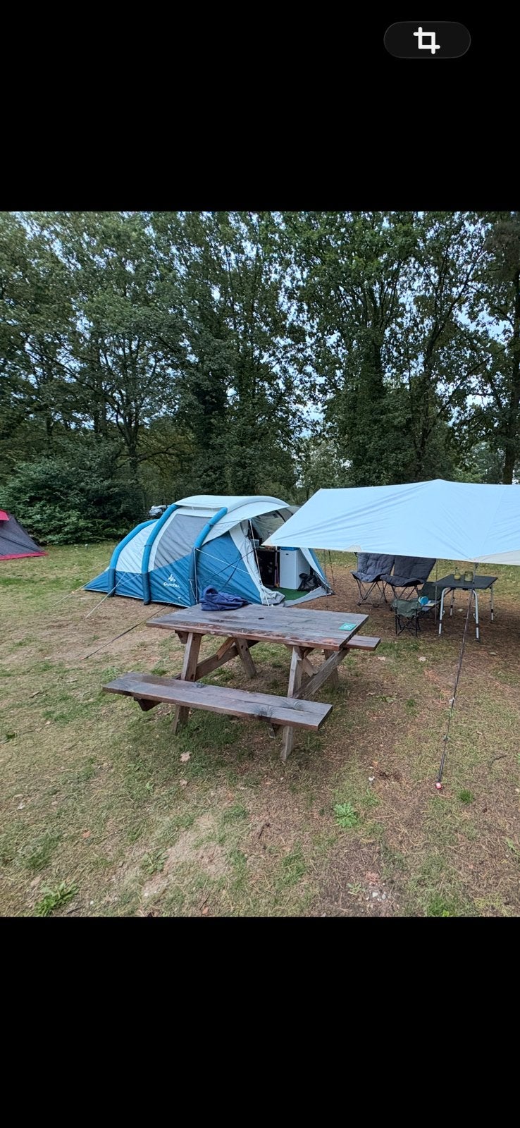 Mooie opblaasbare 4 persoons tent Quechua 4.1, Ophalen, Zo goed als nieuw, Tot en met 4