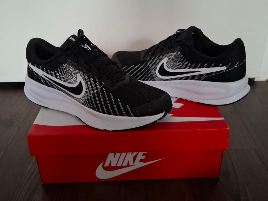 Nieuwe Nike W Run Defy heren sneakers maat 45, Ophalen of Verzenden